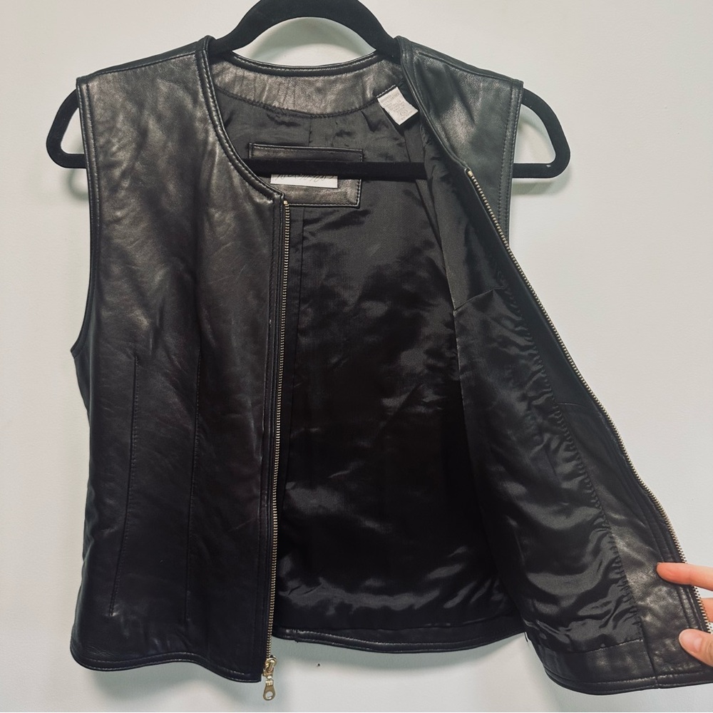 Vintage Lord & Taylor black 100% leather vest, size small - Picture 4 of 7